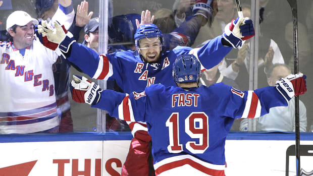 stepan-fast-rangers-celebrate-nhl-lightning.jpg